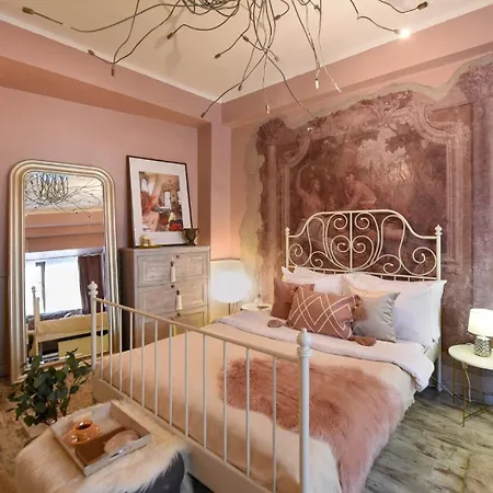 Magic - A Fairytale Experience Apartment Bucharest