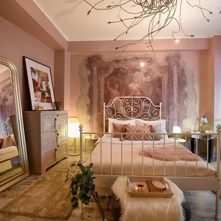 Magic - A Fairytale Experience Apartment Bucharest